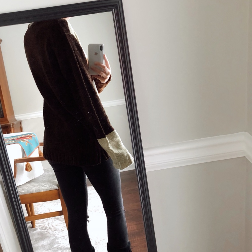 Cozy Vintage Sweater || Vtg - Picture 4 of 5